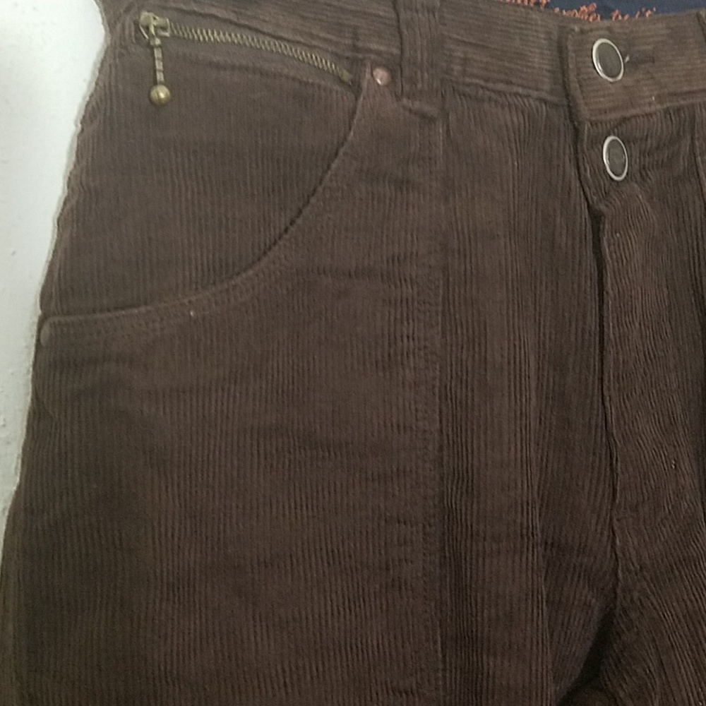 🆕 High-Rise Wide-Leg Corduroy Trousers - Picture 4 of 4